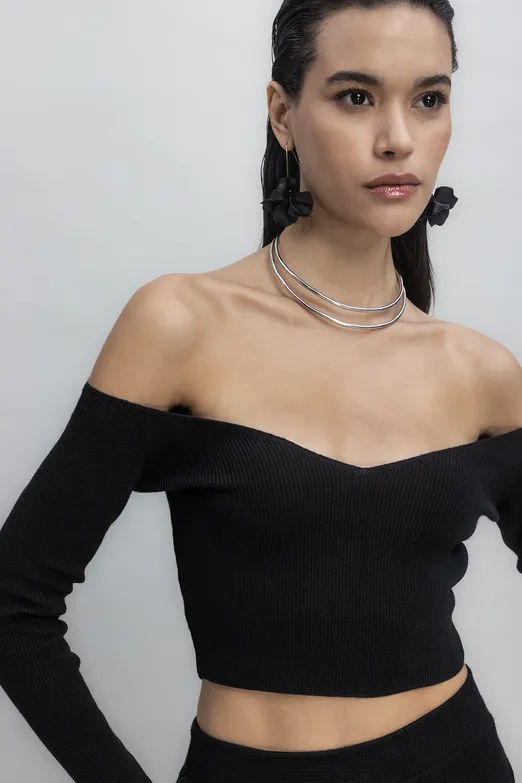 Bayan Siyah Triko Carmen Yaka Crop Top - BSL