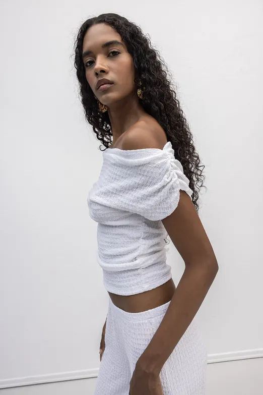 Bayan Beyaz Dokulu Carmen Yaka Bluz - BSL