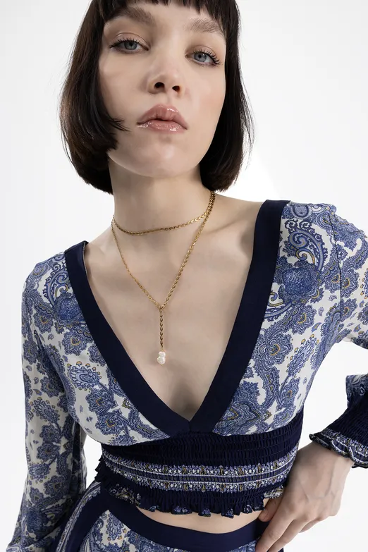 Bayan Lacivert Derin V Yaka Detaylı Desenli Bluz - BSL