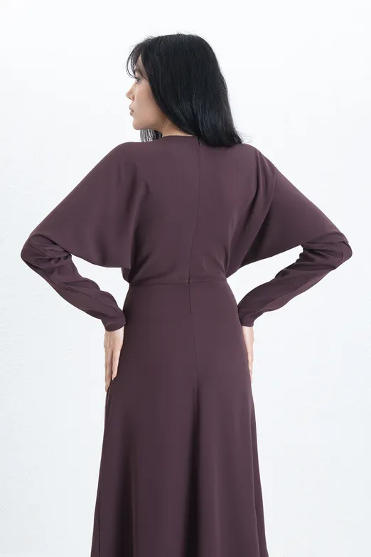 Bayan Kahverengi Yarasa Kollu Volanlı Midi Elbise - BSL